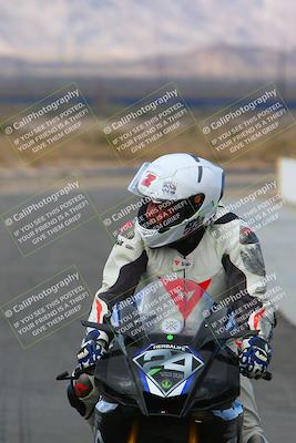 media/Mar-28-2022-Superbike Trackdays (Mon) [[b8603d0f67]]/Around the Pits/